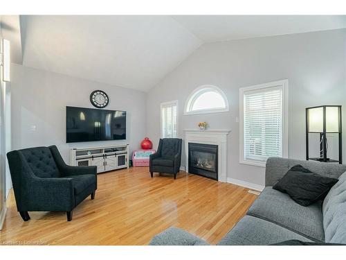 7565 Doverwood Drive, Mississauga, ON - Indoor Photo Showing Living Room With Fireplace