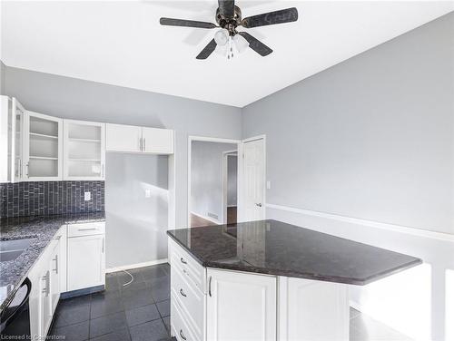 32 Donker Drive, St. Thomas, ON - Indoor Photo Showing Kitchen