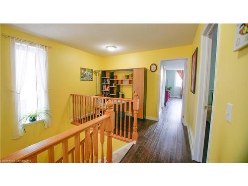 136 Hay Crescent, Cambridge, ON - Indoor Photo Showing Other Room