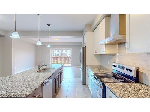 929 Robert Ferrie Drive, Kitchener, ON - Indoor Photo Showing Kitchen With Double Sink With Upgraded Kitchen