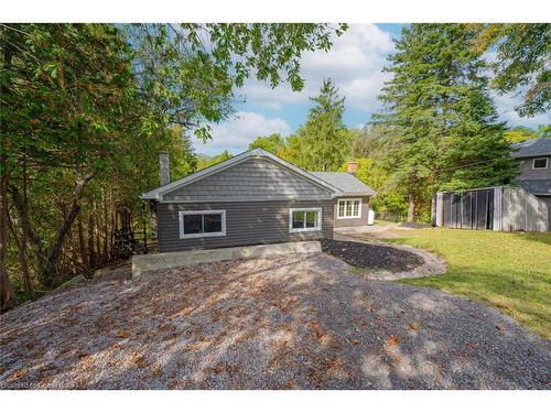 3907 Governors Road, Lynden, ON - Outdoor