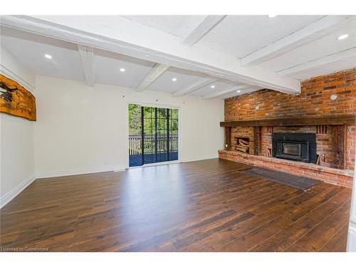 3907 Governors Road, Lynden, ON - Indoor Photo Showing Living Room With Fireplace