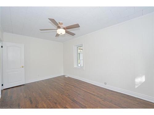 3907 Governors Road, Lynden, ON - Indoor Photo Showing Other Room