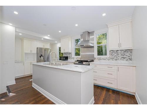 3907 Governors Road, Lynden, ON - Indoor Photo Showing Kitchen With Upgraded Kitchen