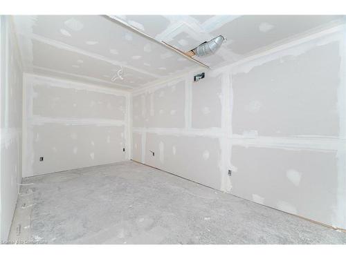 16 Burgess Crescent, Brantford, ON - Indoor Photo Showing Other Room