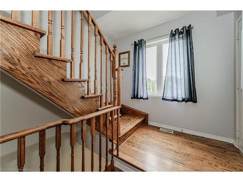 47 Glenashton Drive, Oakville, ON - Indoor Photo Showing Other Room