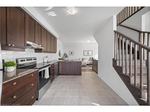 91 Melmar Street, Brampton, ON - Indoor Photo Showing Kitchen