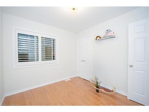 15 Eliza Avenue, Kitchener, ON - Indoor Photo Showing Other Room