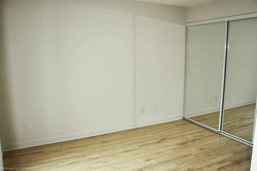 232-525 Wilson Avenue, Toronto, ON - Indoor Photo Showing Other Room