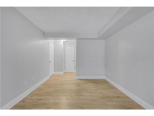 208-330 Rathburn Road W, Mississauga, ON - Indoor Photo Showing Other Room