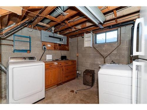 1163 Algonquin Boulevard, Peterborough, ON - Indoor Photo Showing Laundry Room