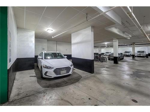 2325 Central Park Drive, Oakville, ON - Indoor Photo Showing Garage