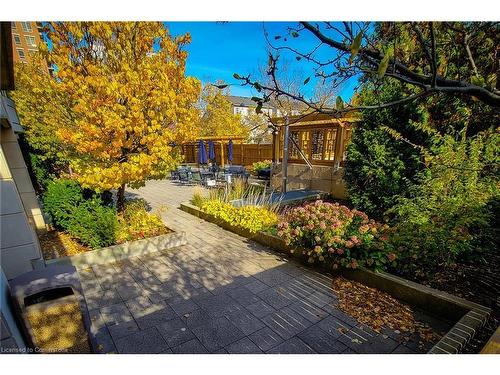 2325 Central Park Drive, Oakville, ON - Outdoor