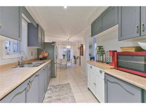 47 Manorwood Court, Caledon, ON - Indoor Photo Showing Kitchen With Double Sink