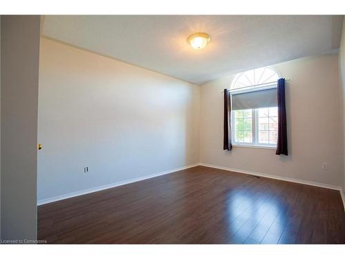 9 Queensland Crescent, Caledon, ON - Indoor Photo Showing Other Room