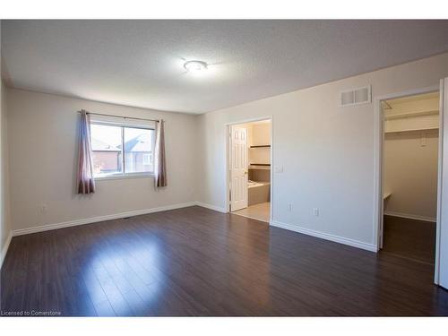 9 Queensland Crescent, Caledon, ON - Indoor Photo Showing Other Room