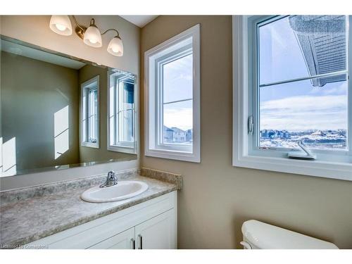 106 O.J. Gaffney Drive, Stratford, ON - Indoor Photo Showing Bathroom