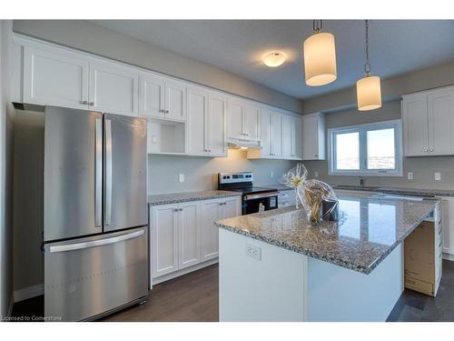 106 O.J. Gaffney Drive, Stratford, ON - Indoor Photo Showing Kitchen With Upgraded Kitchen