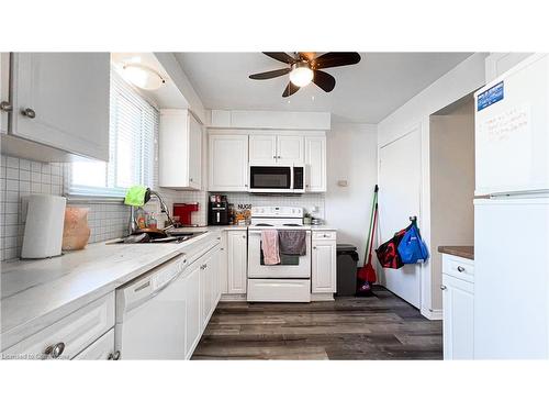 124 Romy Crescent, Thorold, ON - Indoor Photo Showing Kitchen