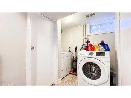 124 Romy Crescent, Thorold, ON - Indoor Photo Showing Laundry Room