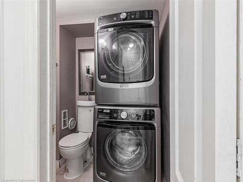 Main/2-105 Windward Crescent, Vaughan, ON - Indoor Photo Showing Laundry Room