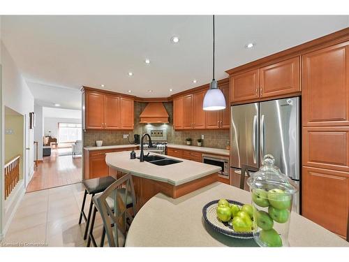 2368 Folkway Drive, Mississauga, ON - Indoor Photo Showing Kitchen With Double Sink