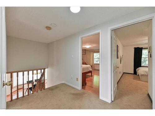 2368 Folkway Drive, Mississauga, ON - Indoor Photo Showing Other Room