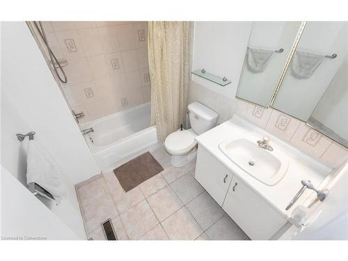 3672 Ellengale Drive, Peel, ON - Indoor Photo Showing Bathroom