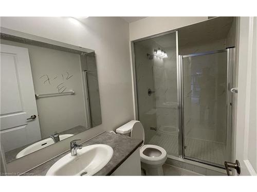 712-585 Colborne Street E, Brantford, ON - Indoor Photo Showing Bathroom