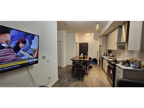 409-55 Duke Street W, Kitchener, ON - Indoor Photo Showing Kitchen