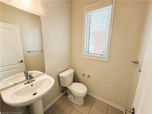 72 Maclachlan Avenue, Haldimand, ON - Indoor Photo Showing Bathroom