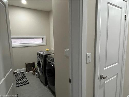 10 Sportsman Hill Street, Kitchener, ON - Indoor Photo Showing Laundry Room