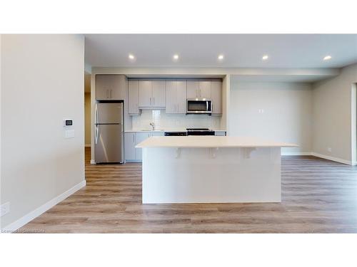 11-15 Queen St S Street S, Hamilton, ON - Indoor Photo Showing Kitchen With Upgraded Kitchen