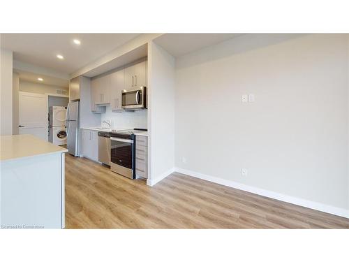 11-15 Queen St S Street S, Hamilton, ON - Indoor Photo Showing Kitchen