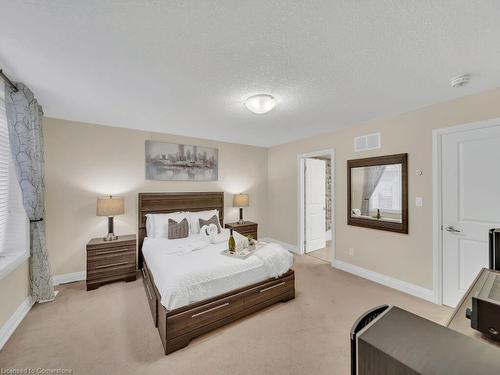 150 Law Drive, Guelph, ON - Indoor Photo Showing Bedroom