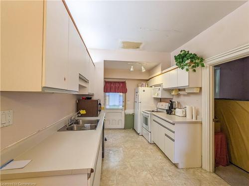 Main-529 Christina Street N, Sarnia, ON - Indoor Photo Showing Kitchen With Double Sink