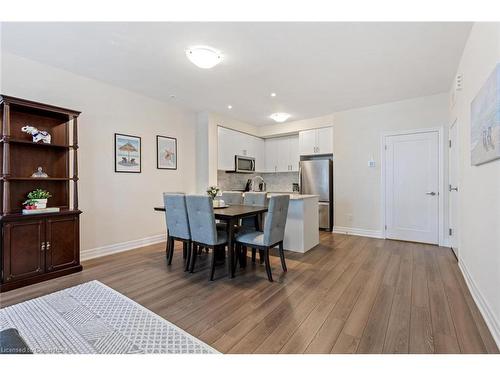 507-657 Cricklewood Drive, Mississauga, ON - Indoor Photo Showing Dining Room