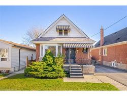 31 Garside Avenue S Hamilton, ON L8K 2V7