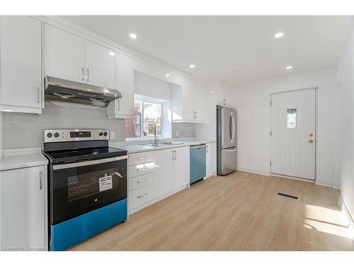 31 Garside Avenue S, Hamilton, ON - Indoor Photo Showing Kitchen With Stainless Steel Kitchen