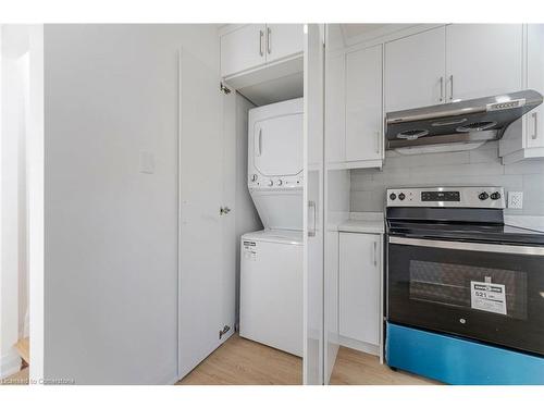 31 Garside Avenue S, Hamilton, ON - Indoor Photo Showing Laundry Room