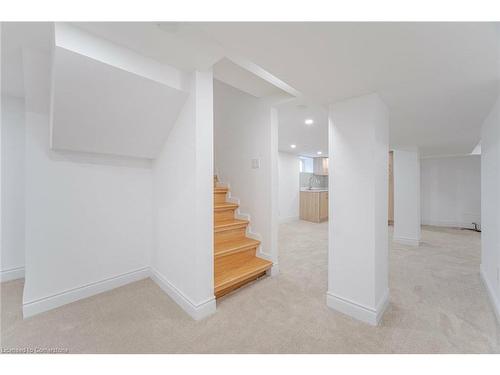 31 Garside Avenue S, Hamilton, ON - Indoor Photo Showing Other Room