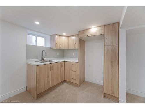 31 Garside Avenue S, Hamilton, ON - Indoor Photo Showing Kitchen