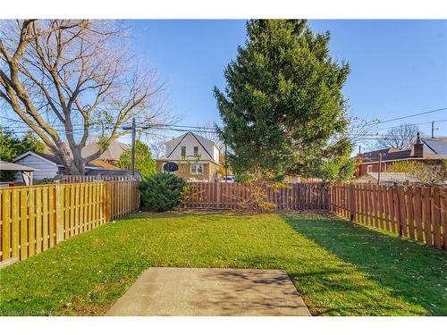 31 Garside Avenue S, Hamilton, ON - Outdoor With Backyard