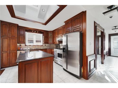 1 Halam Avenue, Hamilton, ON - Indoor Photo Showing Kitchen