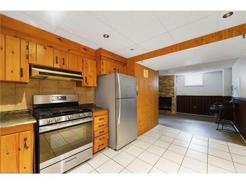 1 Halam Avenue, Hamilton, ON - Indoor Photo Showing Kitchen