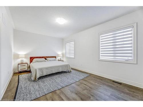 189 Granite Ridge Trail, Waterdown, ON - Indoor Photo Showing Bedroom