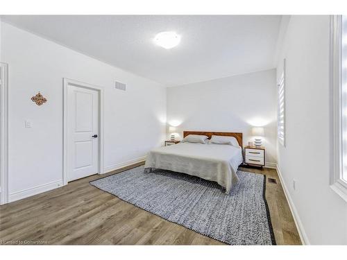 189 Granite Ridge Trail, Waterdown, ON - Indoor Photo Showing Bedroom