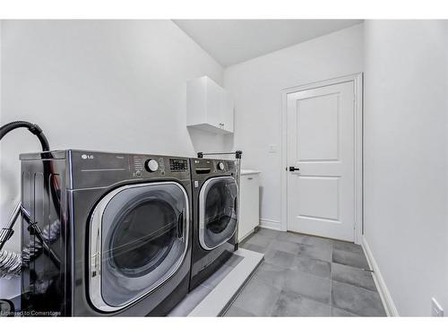 189 Granite Ridge Trail, Waterdown, ON - Indoor Photo Showing Laundry Room