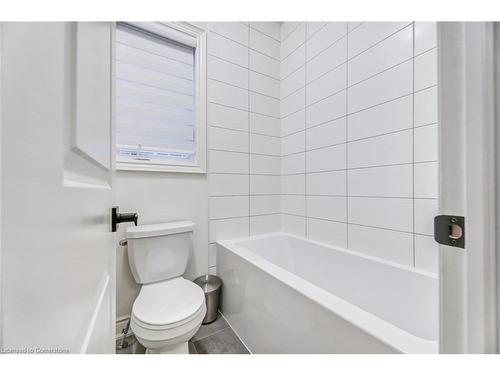 189 Granite Ridge Trail, Waterdown, ON - Indoor Photo Showing Bathroom