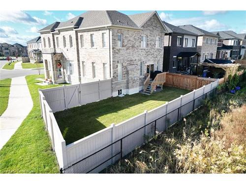 189 Granite Ridge Trail, Waterdown, ON - Outdoor